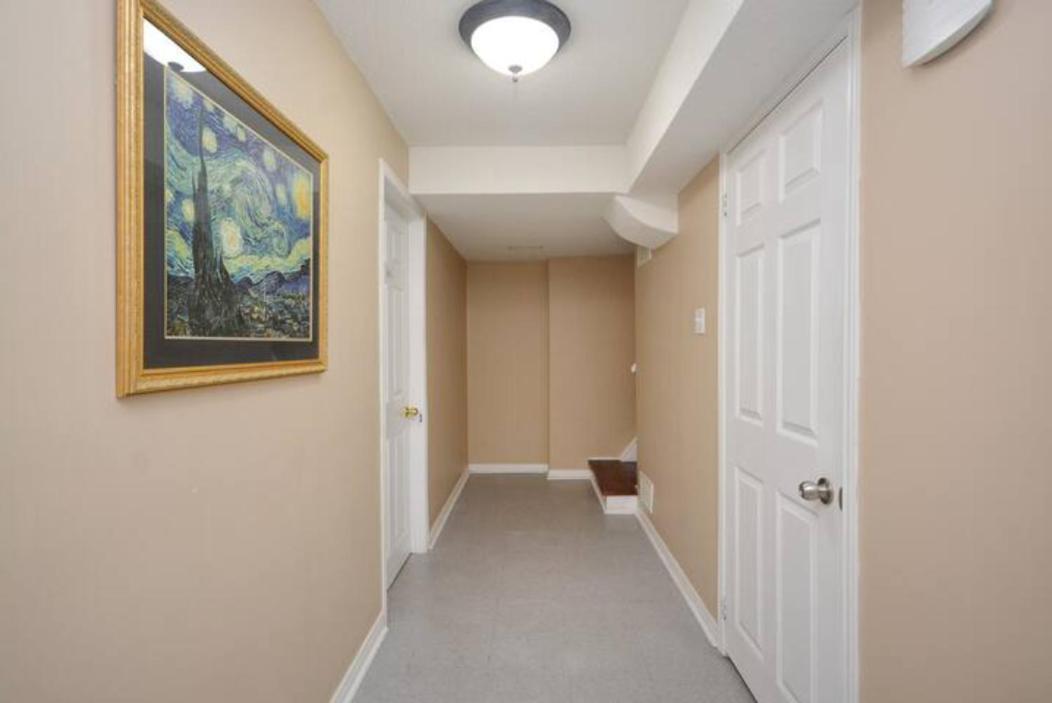 Riz Khan Peaceful Mississauga Home ภายนอก รูปภาพ